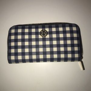 Tory Burch wallet